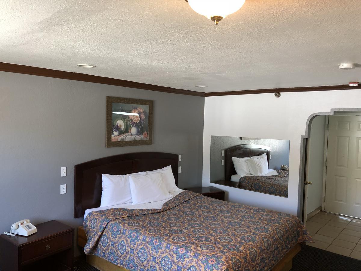 לוס אנג'לס Starlight Inn, Valley Blvd - Downtown La מראה חיצוני תמונה
